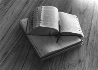 Ngày học điên, chứng rụng tóc và nguy cơ hói đầu!